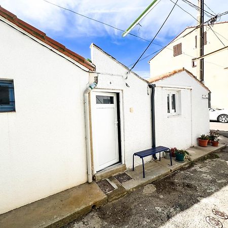 Maisonnette De Pecheur Chauffee Et Climatisee Пор-ла-Нувель Екстер'єр фото